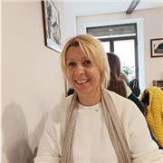 Laureata in scienze dell'educazione e del processo formativo